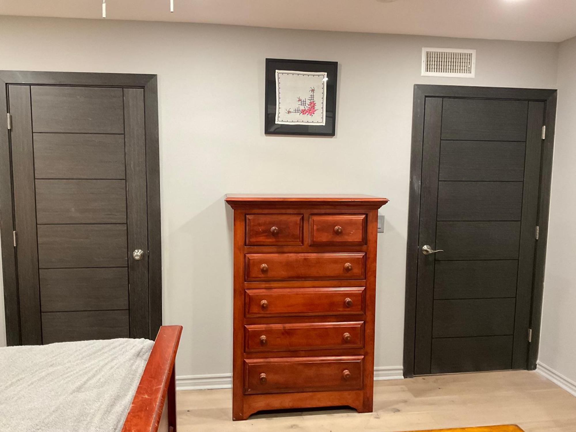 A Luxury Master Bedroom In A Condo لوس أنجلوس المظهر الخارجي الصورة